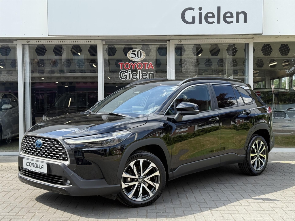 Toyota Corolla Cross 2.0 High Power Hybrid First Edition | Elektrische achterklep, Stoel + Stuurverwarming, Blind spot, Parkeersensoren 45090512-0.jpg | Autobedrijf Gielen