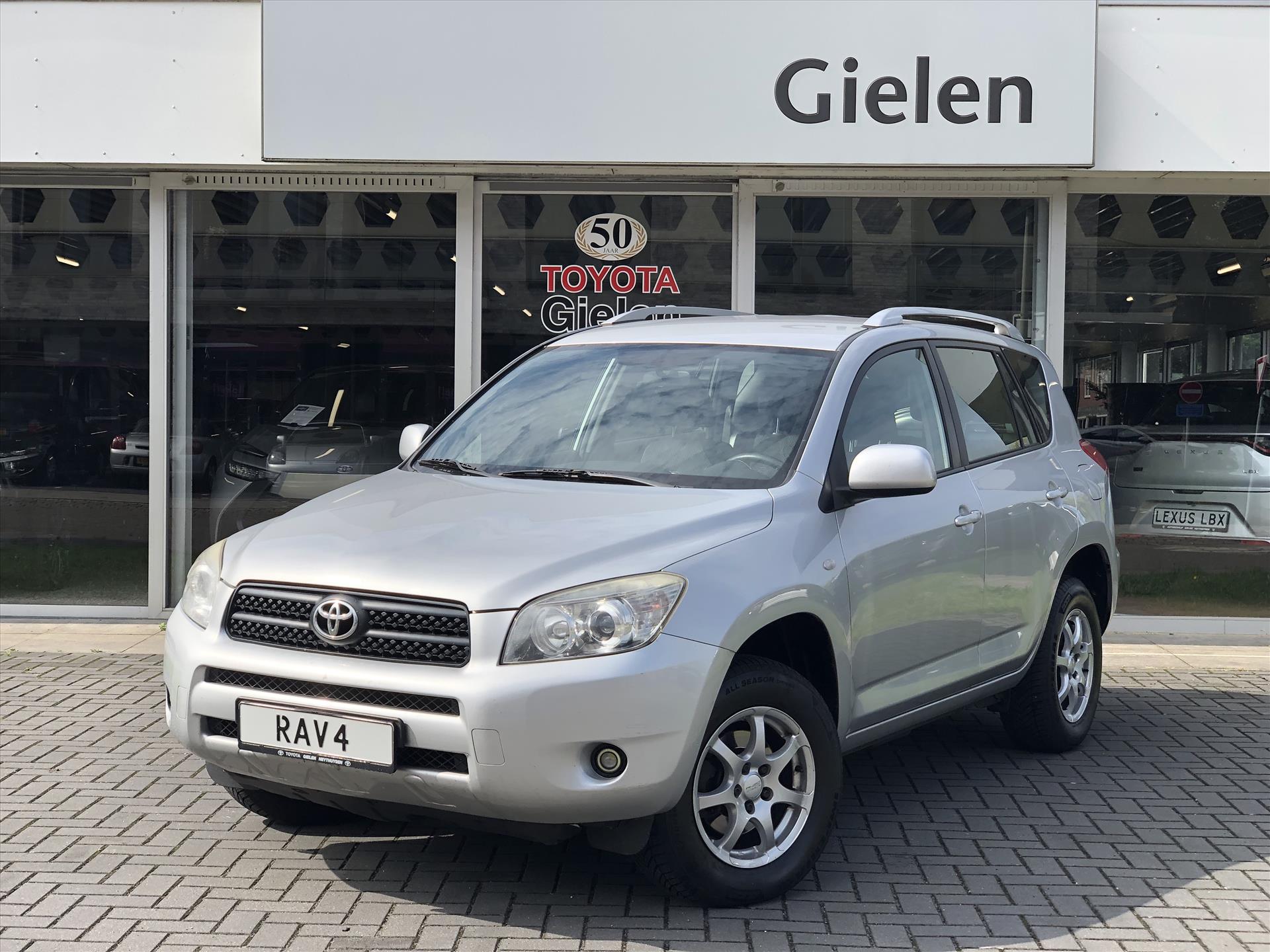 Toyota RAV4 2.0 VVT-I | Navigatie, Parkeercamera, Centrale deurvergrendeling, Groot scherm 46697548-0.jpg | Autobedrijf Gielen