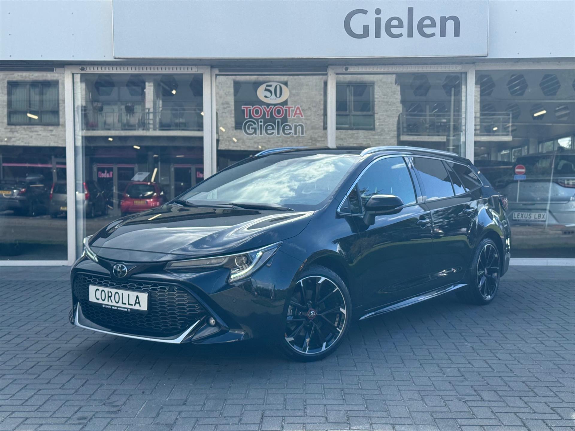 Toyota Corolla Touring Sports 2.0 Hybrid GR Sport PLUS | Eerste eigenaar, JBL, Dodehoekherkenning, Parkeersensoren, Head up display 47674735-0.jpg | Autobedrijf Gielen