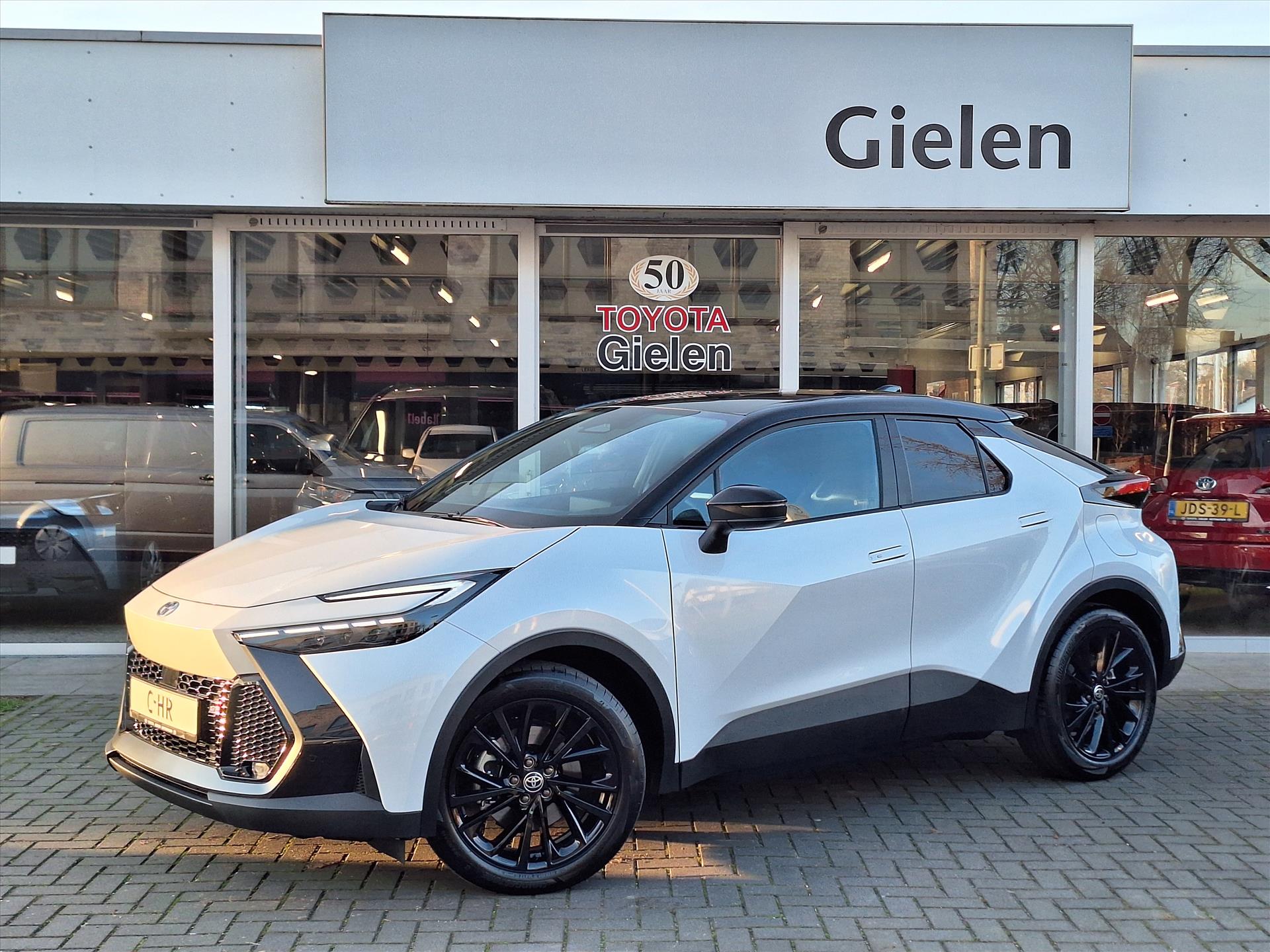 Toyota C-HR 2.0 High Power PHEV GR Sport | Elektrische achterklep, Stoel + Stuurverwarming, Half leer, Dodehoekherkenning, 19 inch, LED, Gro 48001213-0.jpg | Autobedrijf Gielen