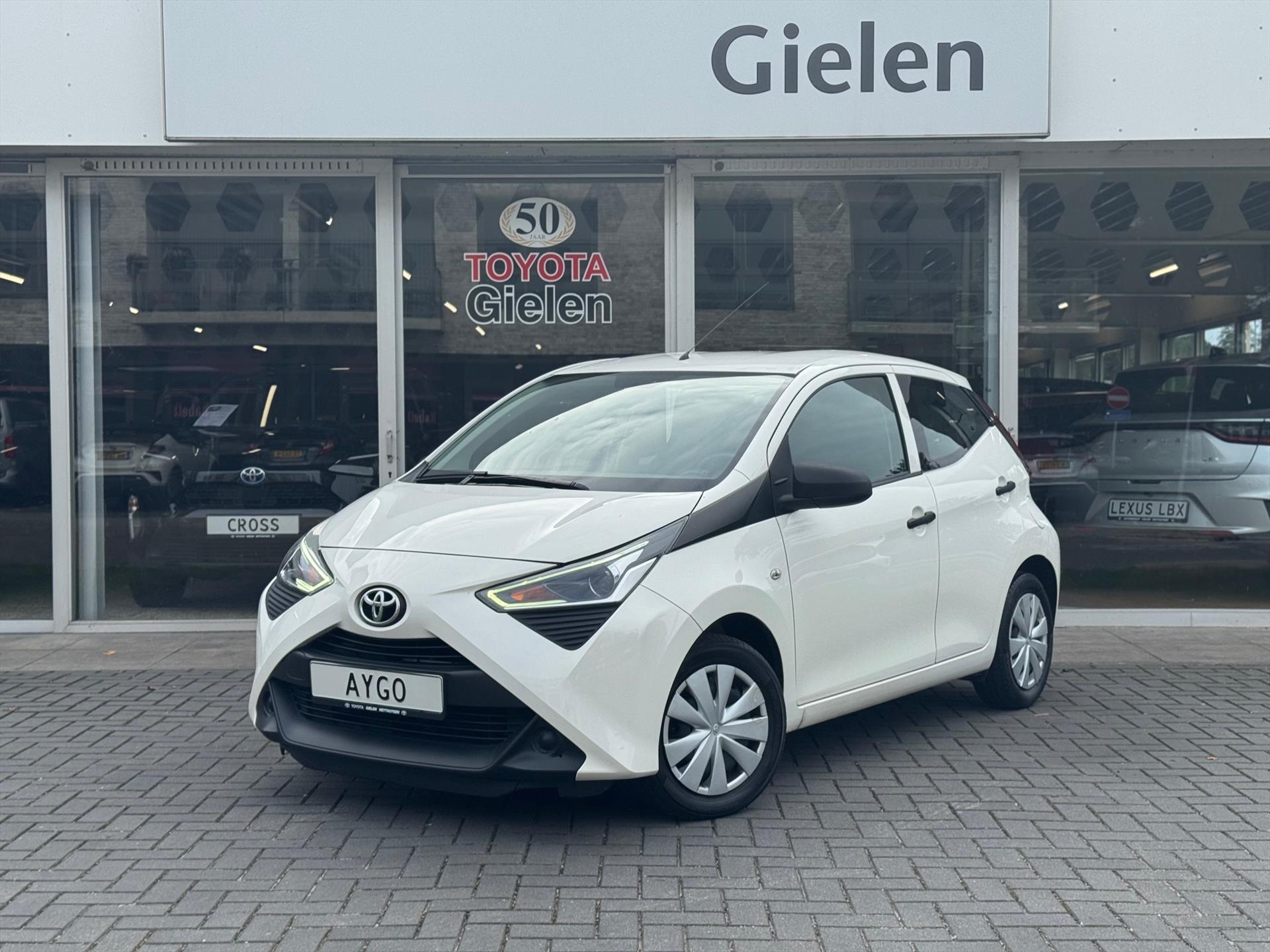Toyota Aygo 1.0 VVT-i 72pk | Eerste eigenaar, 5 deurs, Stuurwielbedining, Snelheidsbegrenzer, Centrale deurvergrendeling met afstandsbedieni 48156462-0.jpg | Autobedrijf Gielen
