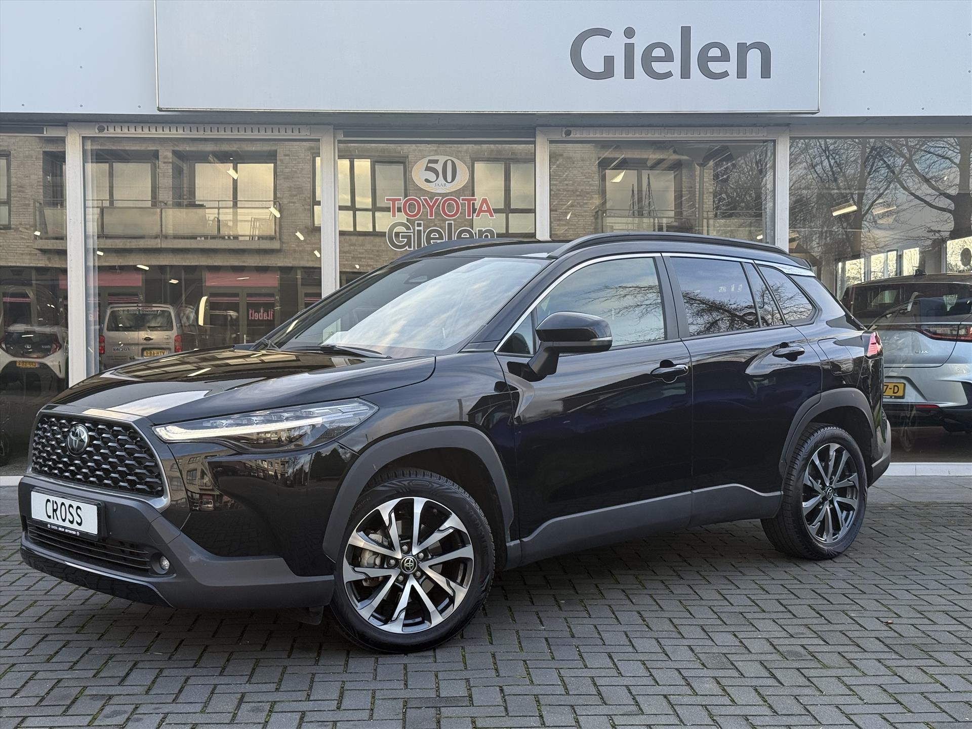 Toyota Corolla Cross 2.0 Hybrid AWD 197PK Style | Dodehoekherkenning, Parkeersensoren, 4X4, Weinig KM, Uniek! 49775320-0.jpg | Autobedrijf Gielen