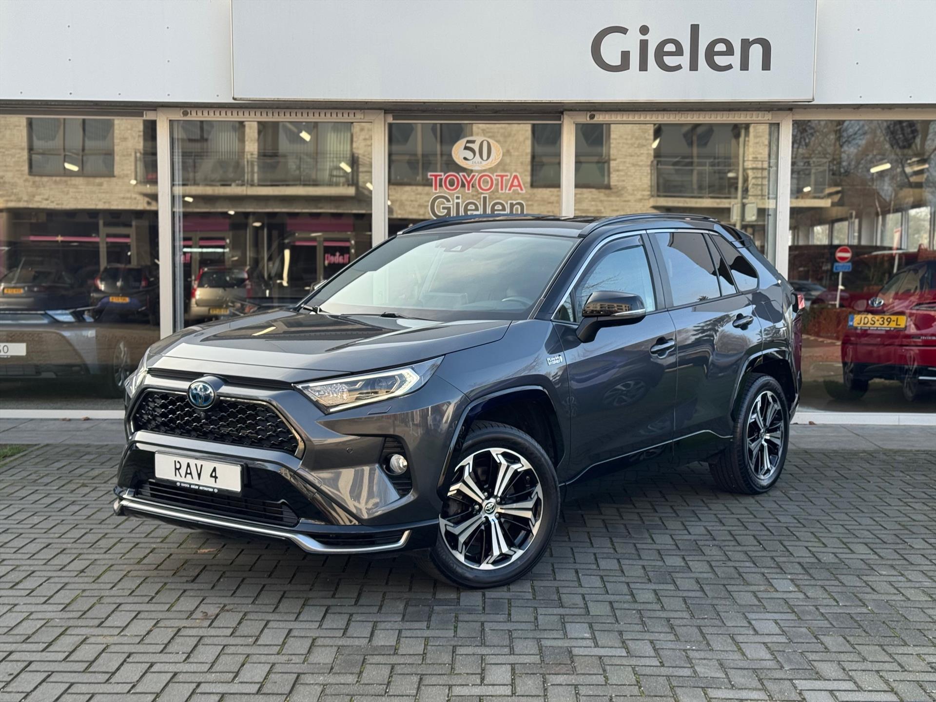 Toyota RAV4 2.5 Plug-in Hybrid AWD Bi-Tone Plus| Trekhaak, JBL, Leer, Stoelventilatie, 360 Camera, Geheugenfunctie, Head up display, 4X4, Ze 50689027-0.jpg | Autobedrijf Gielen