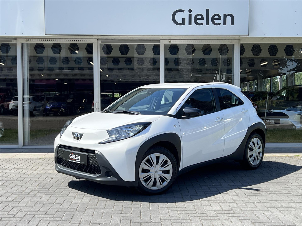 Toyota Aygo X 1.0 VVT-i MT First Premium | Stoelverwarming, Keyless, Startknop, Licht + regensensor, Apple CarPlay/Android Auto 54301358-0.jpg | Autobedrijf Gielen